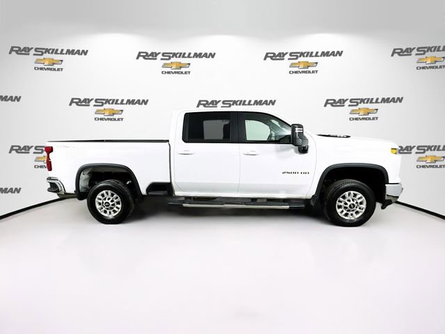 Used 2025 Chevrolet Silverado 2500 LT w/ Convenience Package image 8