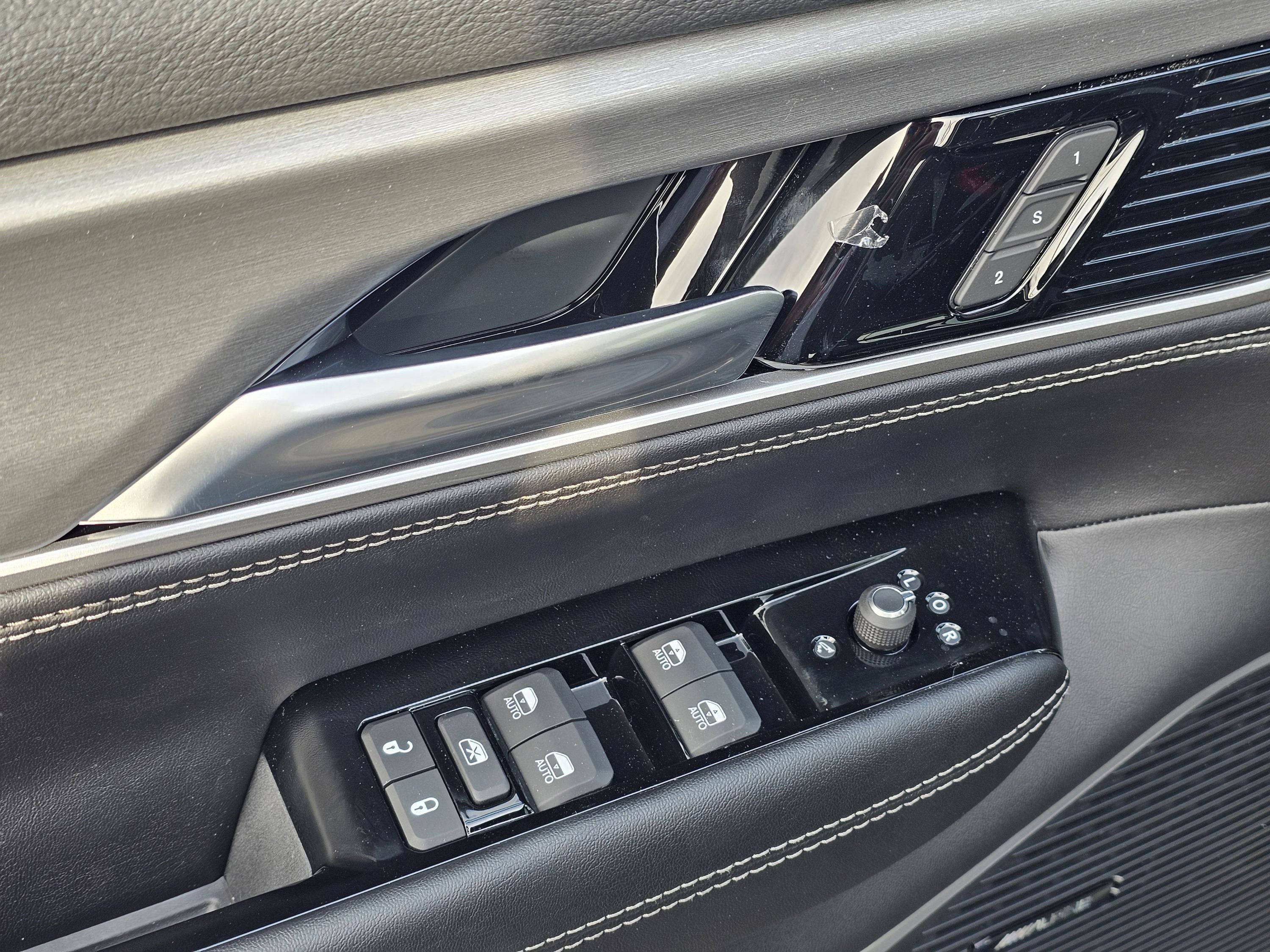 New 2026 Jeep Grand Wagoneer 4WD w/ Premium Group I image 15