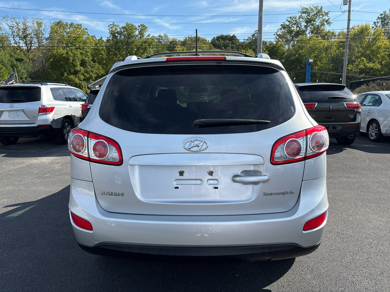 Used 2011 Hyundai Santa Fe SE image 5