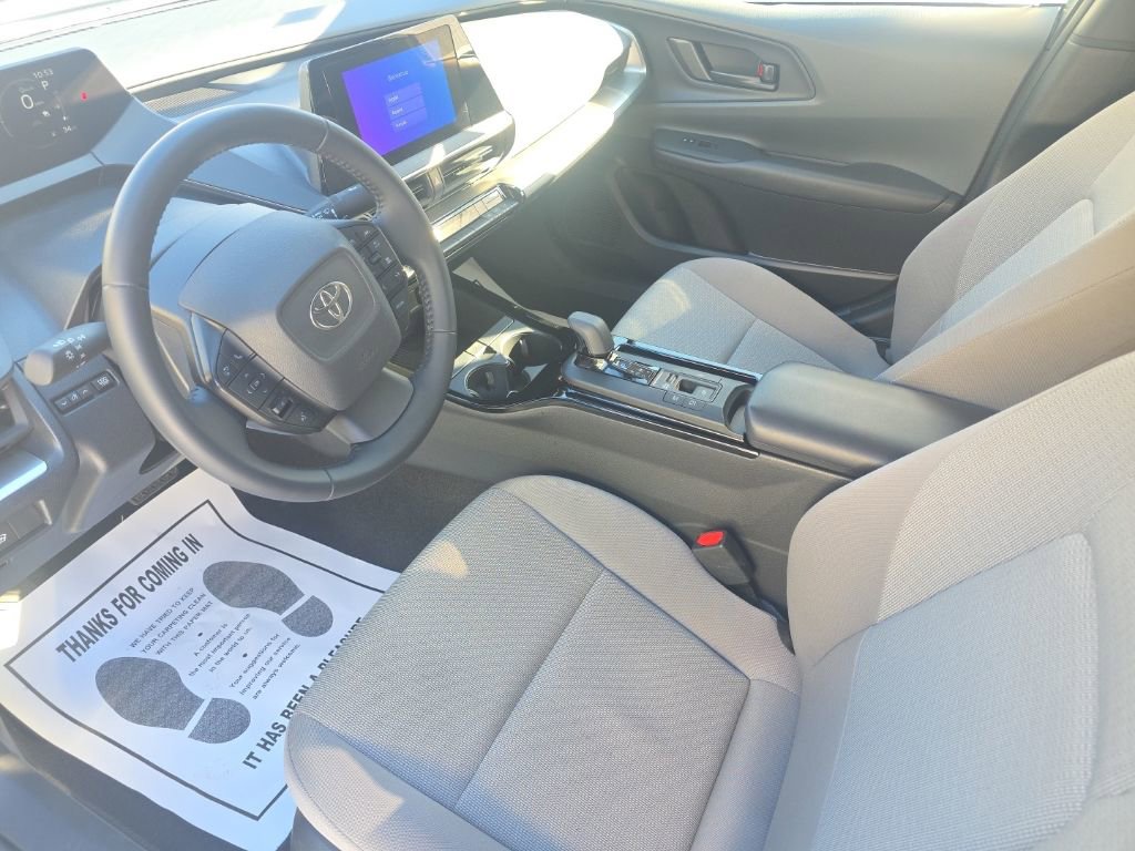 Used 2024 Toyota Prius LE image 11
