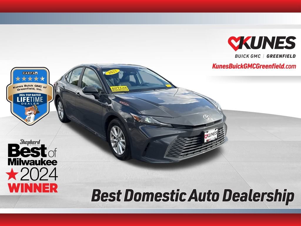 Used 2025 Toyota Camry LE image 1