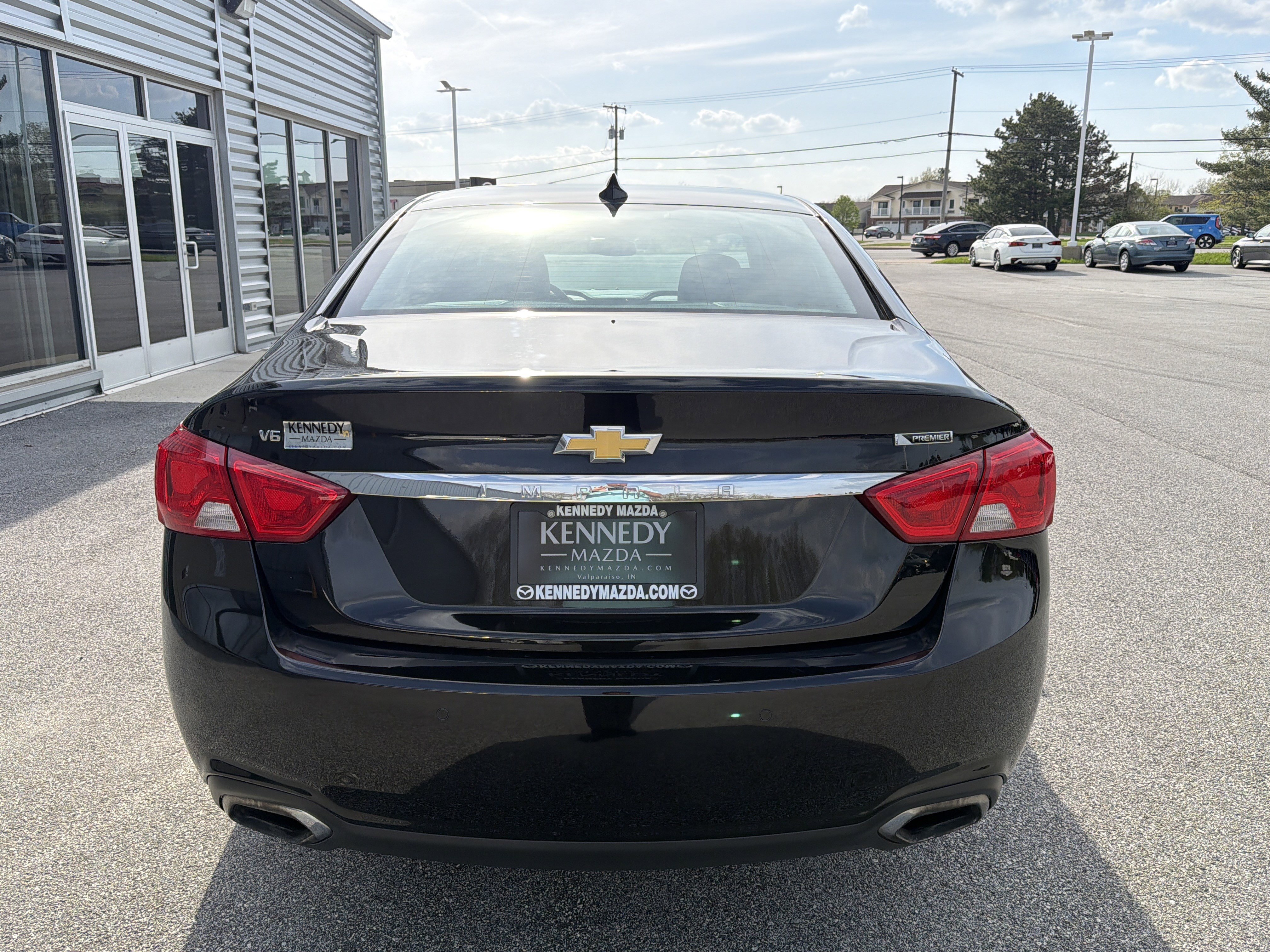 Used 2019 Chevrolet Impala Premier w/ Premier Convenience Package FWD image 4