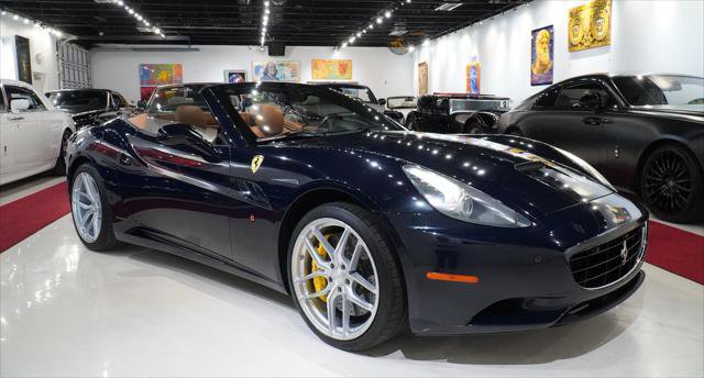 Used 2012 Ferrari California image 3