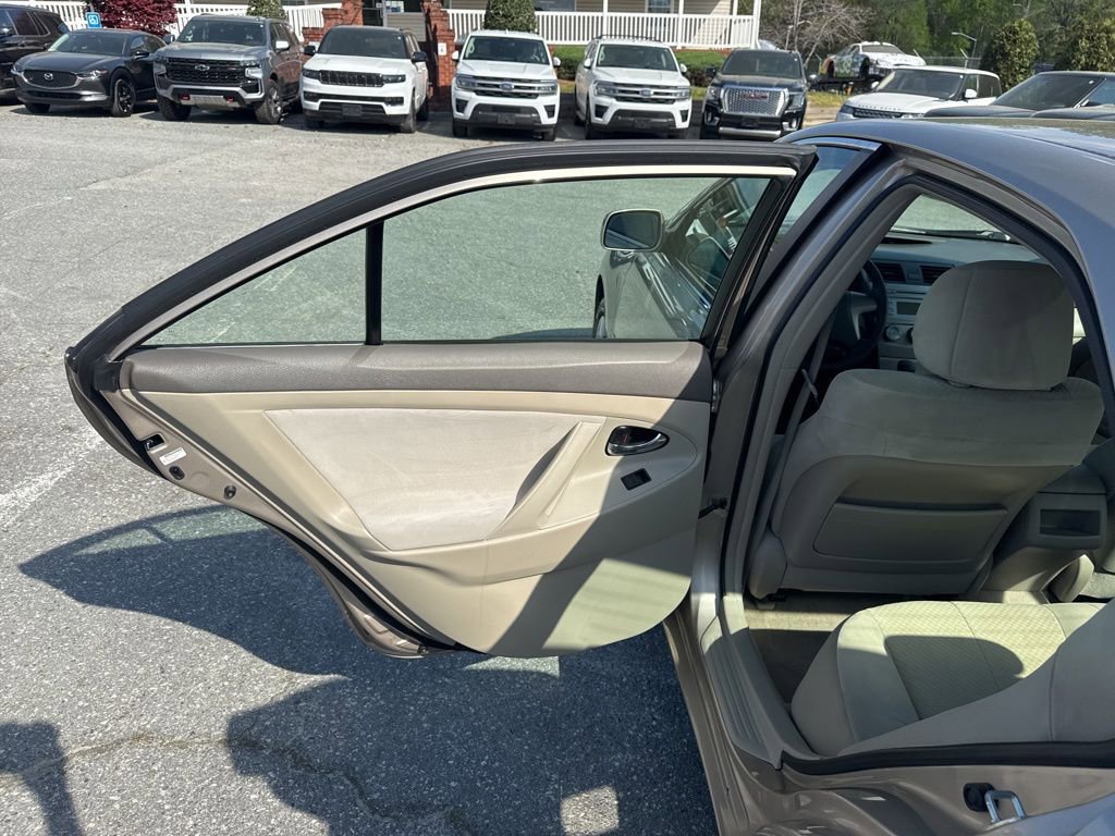 Used 2009 Toyota Camry CE image 24