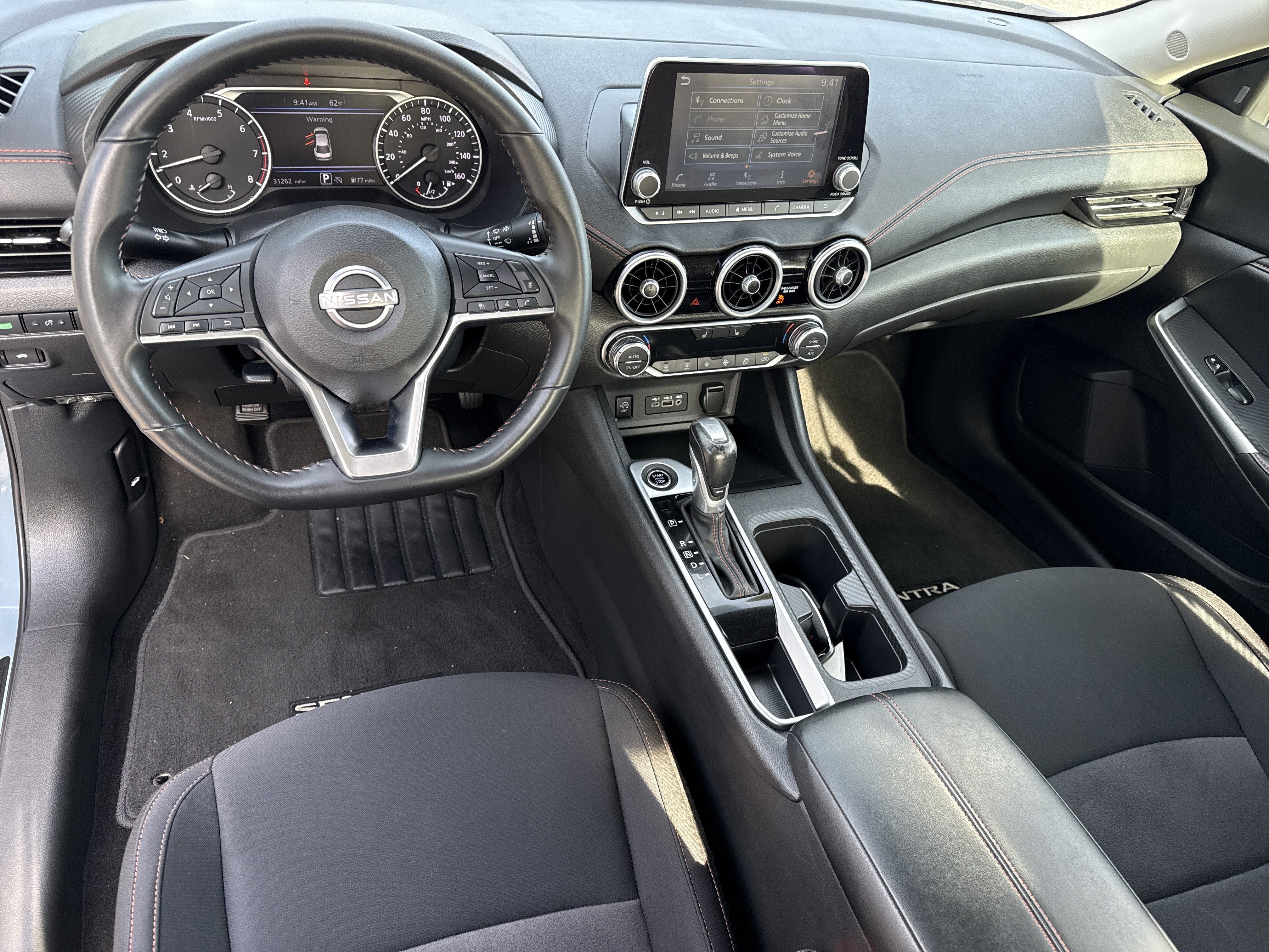 Used 2025 Nissan Sentra SR FWD image 14