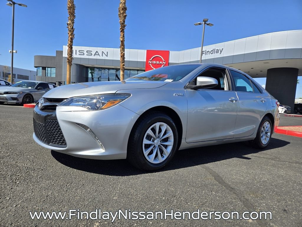 Used 2017 Toyota Camry LE FWD image 2