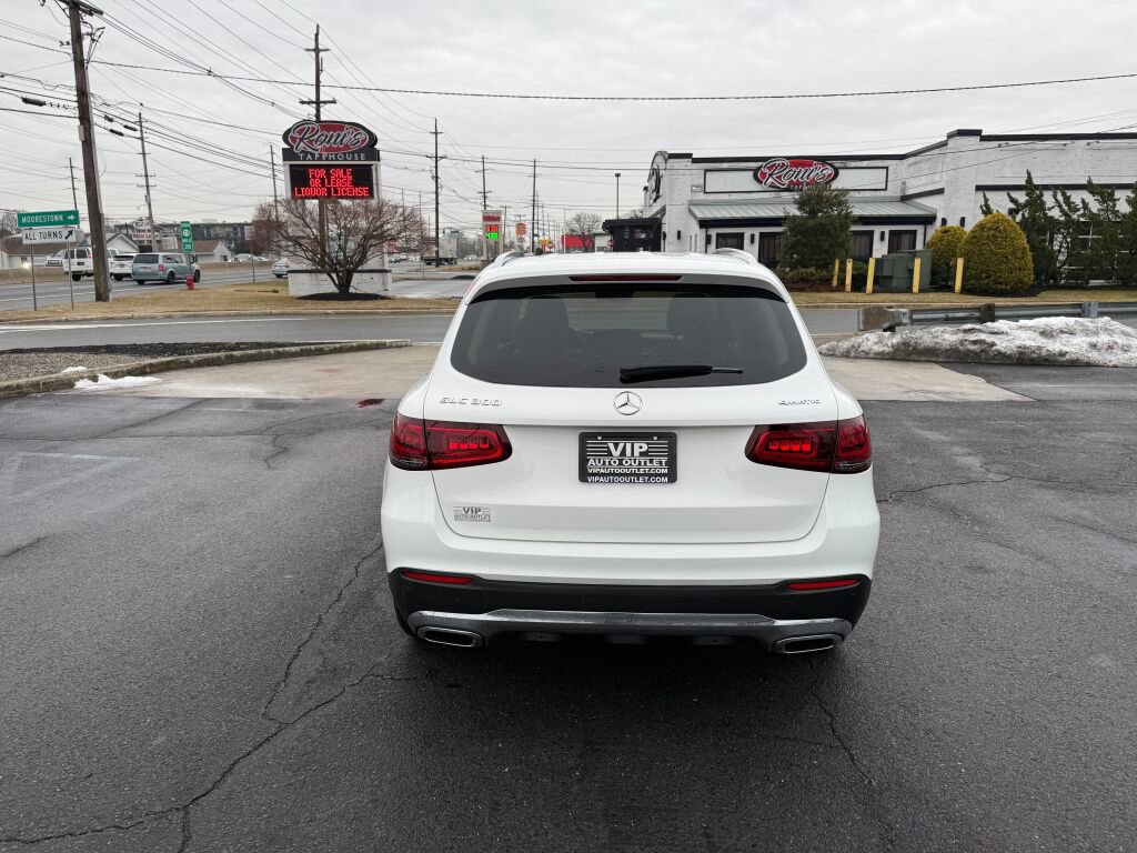 Used 2021 Mercedes-Benz GLC 300 4MATIC image 6