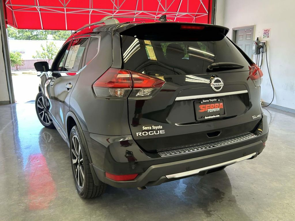 Used 2019 Nissan Rogue SL w/ Premium Package AWD/4WD image 5