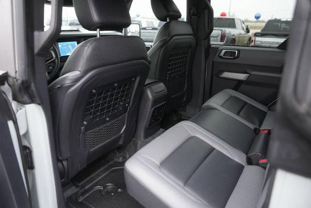 Used 2022 Ford Bronco Black Diamond w/ Sasquatch Package image 11