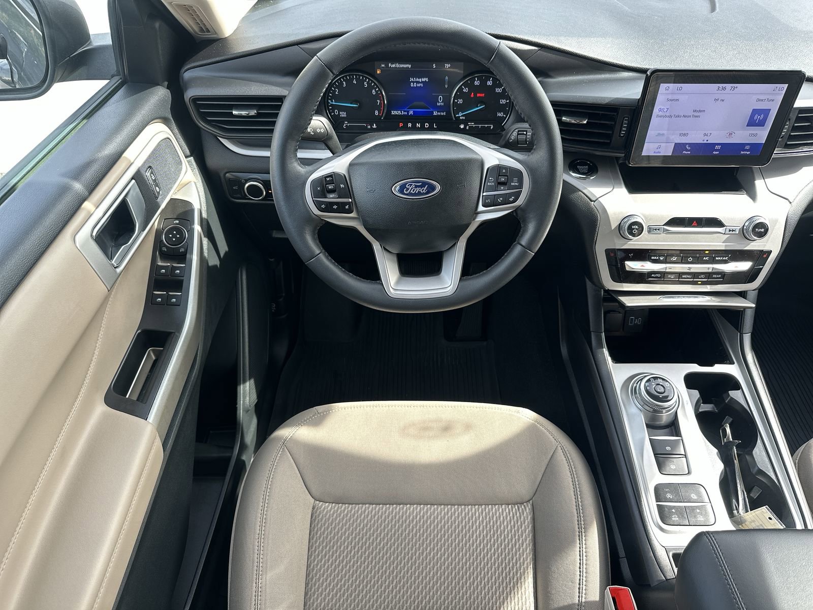 Used 2023 Ford Explorer XLT RWD image 17