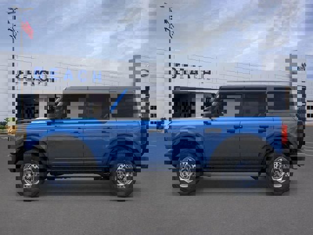 New 2025 Ford Bronco 4-Door image 3