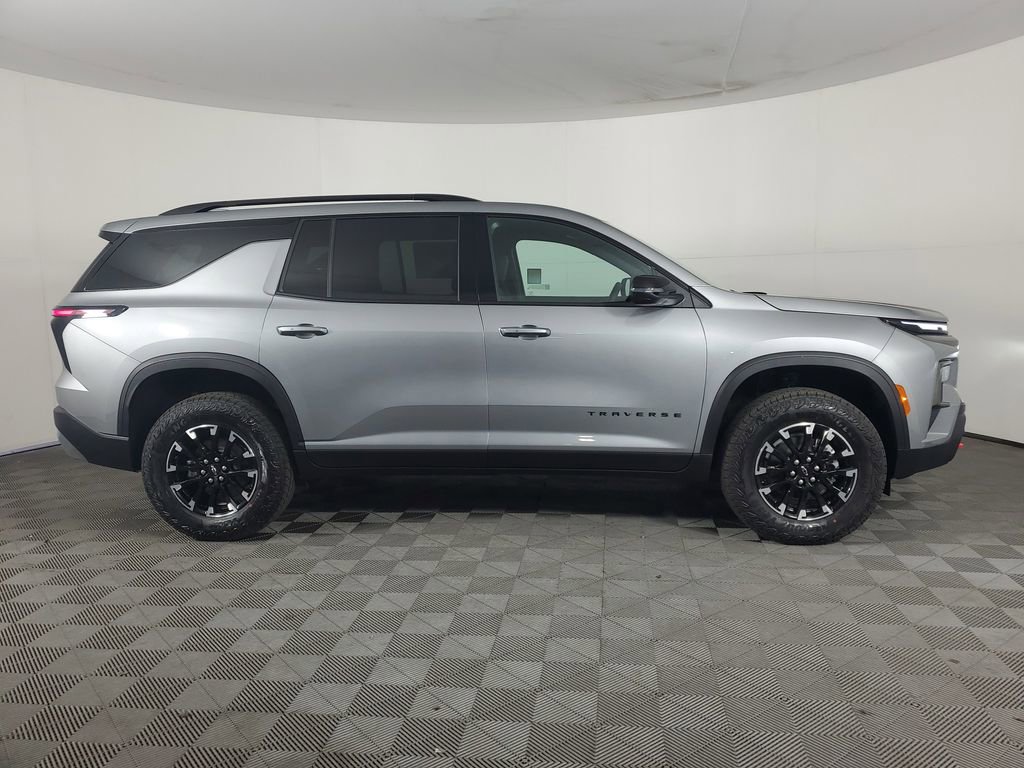 New 2026 Chevrolet Traverse Z71 image 3