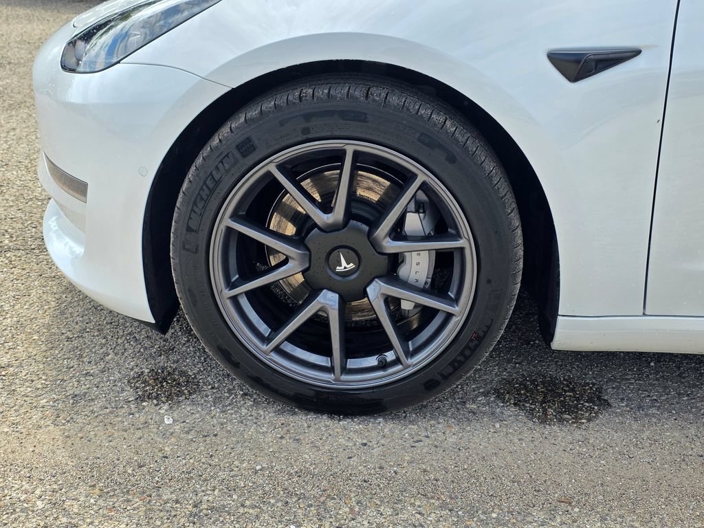 Used 2021 Tesla Model 3 Long Range AWD/4WD image 14