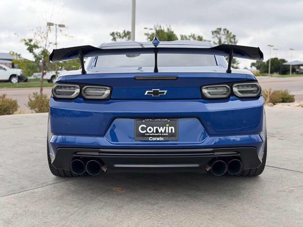 Used 2019 Chevrolet Camaro ZL1 RWD image 8