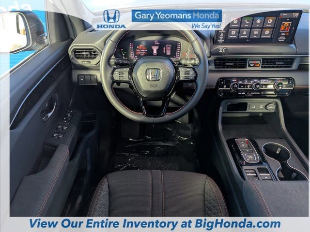 Used 2026 Honda Pilot Sport image 17