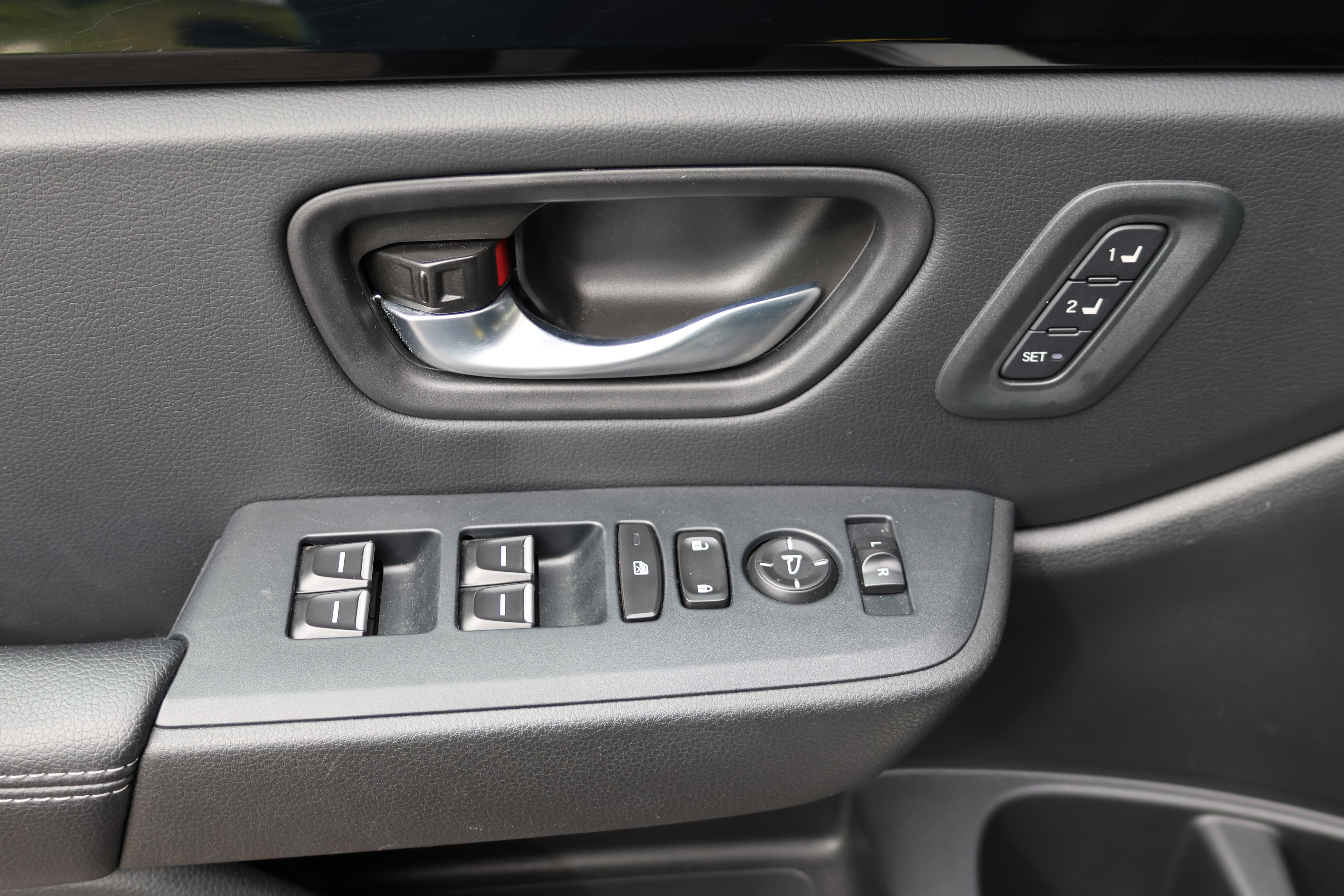 Used 2023 Honda Pilot Touring image 26