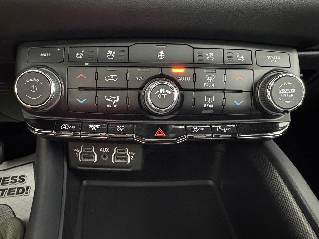 Used 2024 Dodge Durango GT RWD image 28