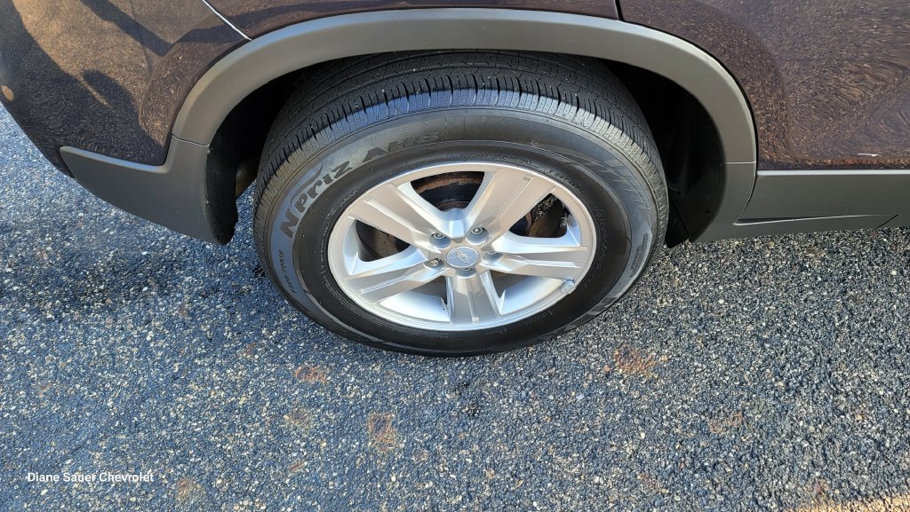 Used 2019 Chevrolet Trax LS FWD image 13