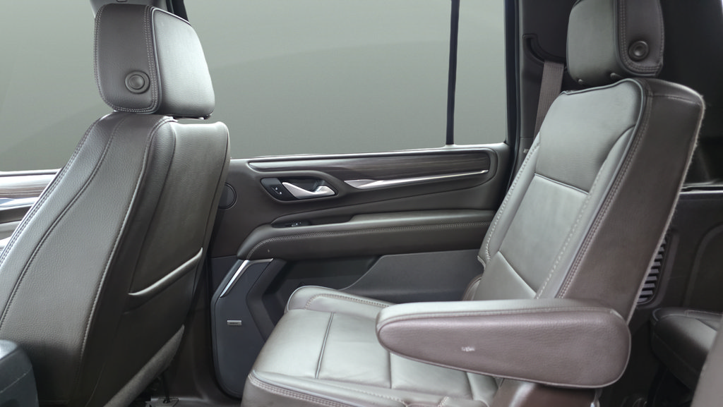 Used 2022 GMC Yukon XL Denali AWD/4WD image 23
