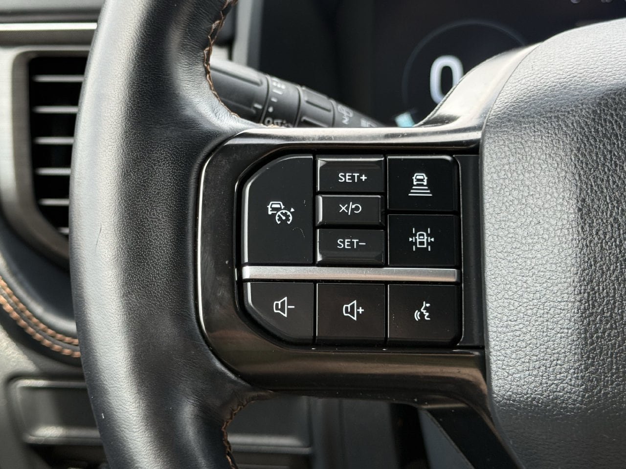 Certified 2023 Ford Expedition Platinum RWD image 13