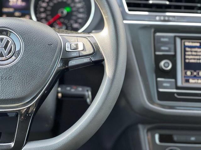 Used 2020 Volkswagen Tiguan S FWD image 32