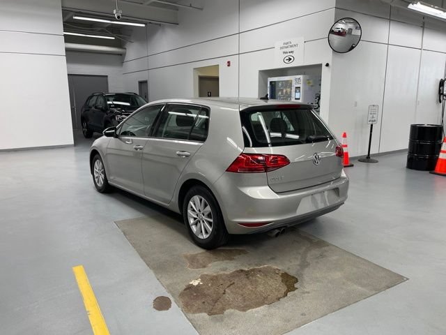 Used 2016 Volkswagen Golf S FWD image 2
