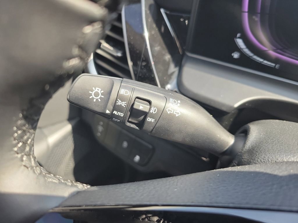New 2026 Kia Seltos S FWD image 28