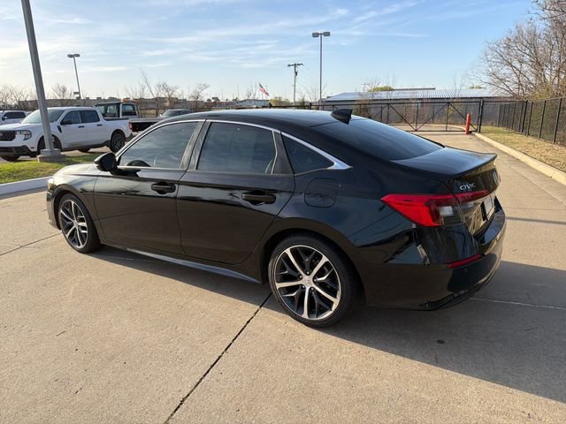 Used 2022 Honda Civic Touring image 3