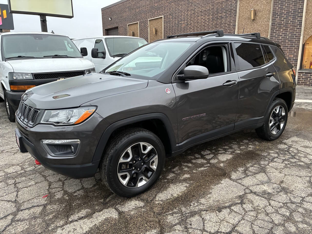 Used 2018 Jeep Compass Trailhawk image 10