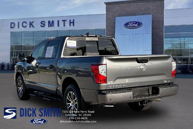 Used 2024 Nissan Titan SV w/ SV Convenience Package RWD image 4