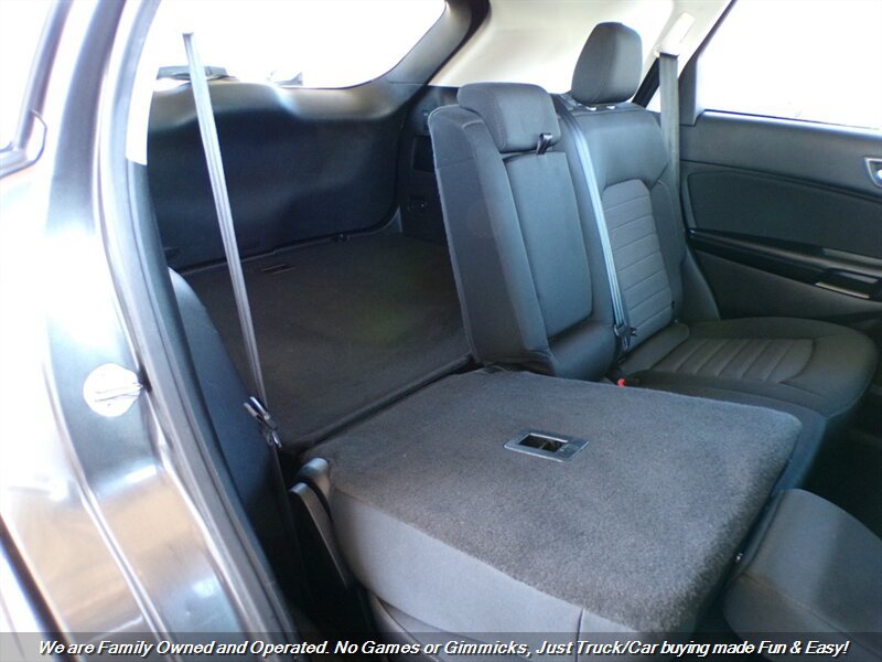 Used 2015 Ford Edge SE FWD image 11