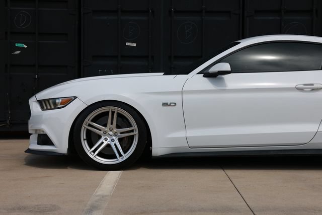 Used 2016 Ford Mustang GT Premium w/ GT Performance Package RWD image 27