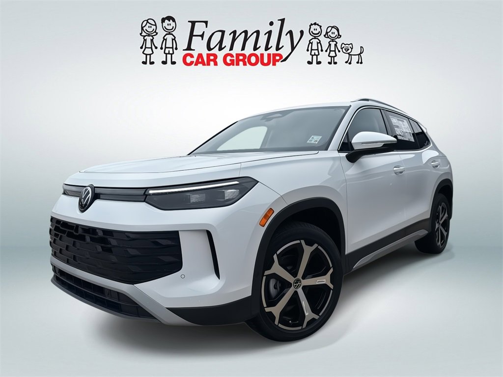 New 2025 Volkswagen Tiguan SE