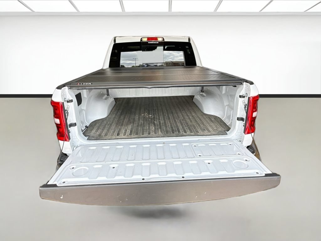 Used 2026 RAM 1500 Laramie AWD/4WD image 26