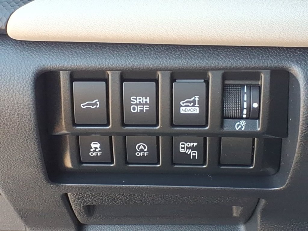 Used 2022 Subaru Forester Limited w/ Popular Package #3 AWD/4WD image 5