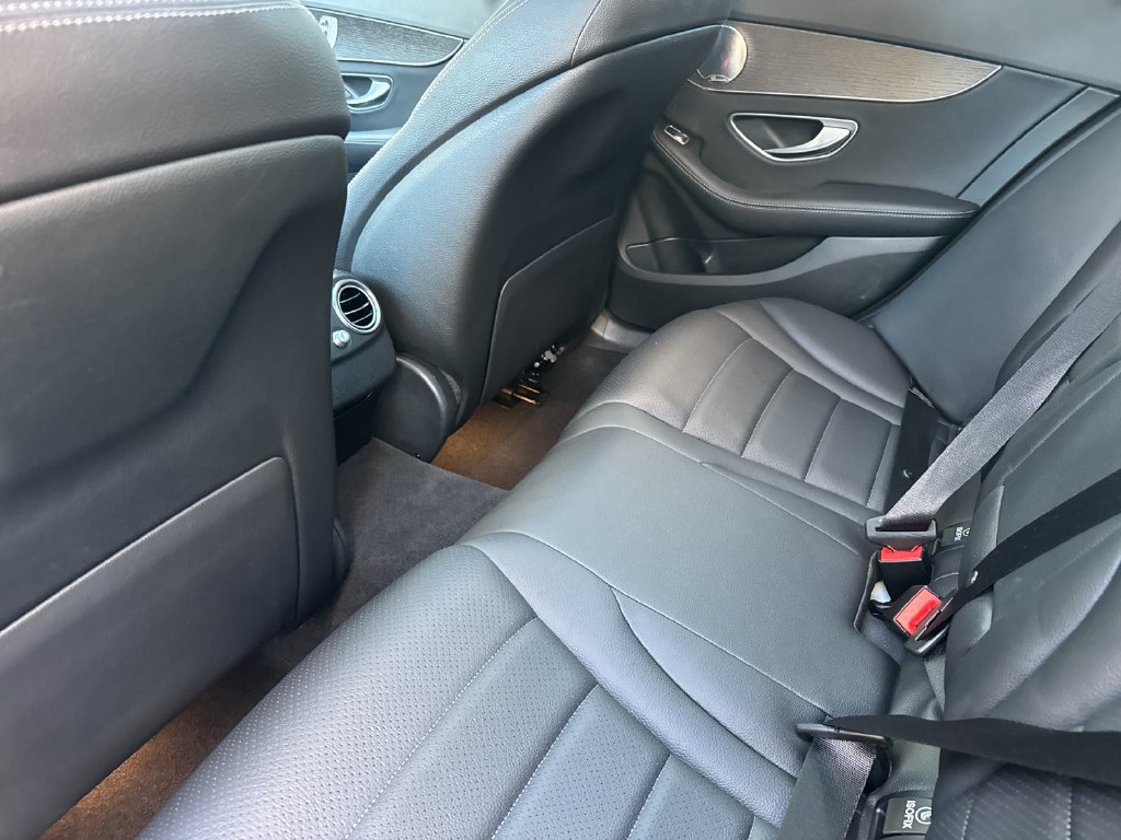 Used 2020 Mercedes-Benz C 300 Sedan image 15
