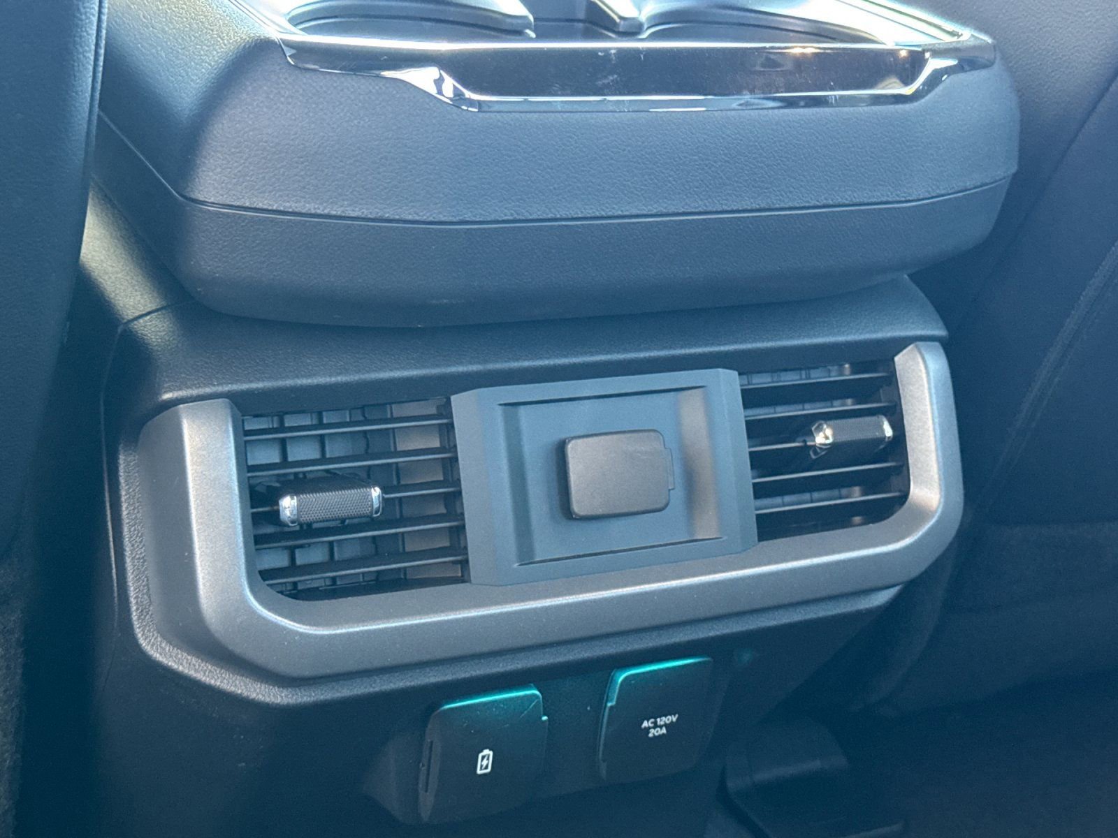 New 2026 Ford F150 Lariat w/ Equipment Group 501A Mid image 13