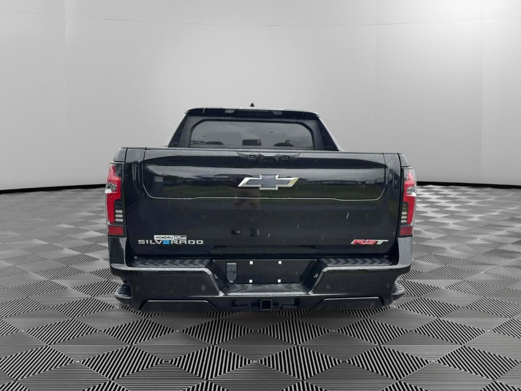 Used 2025 Chevrolet Silverado EV RST AWD/4WD image 8