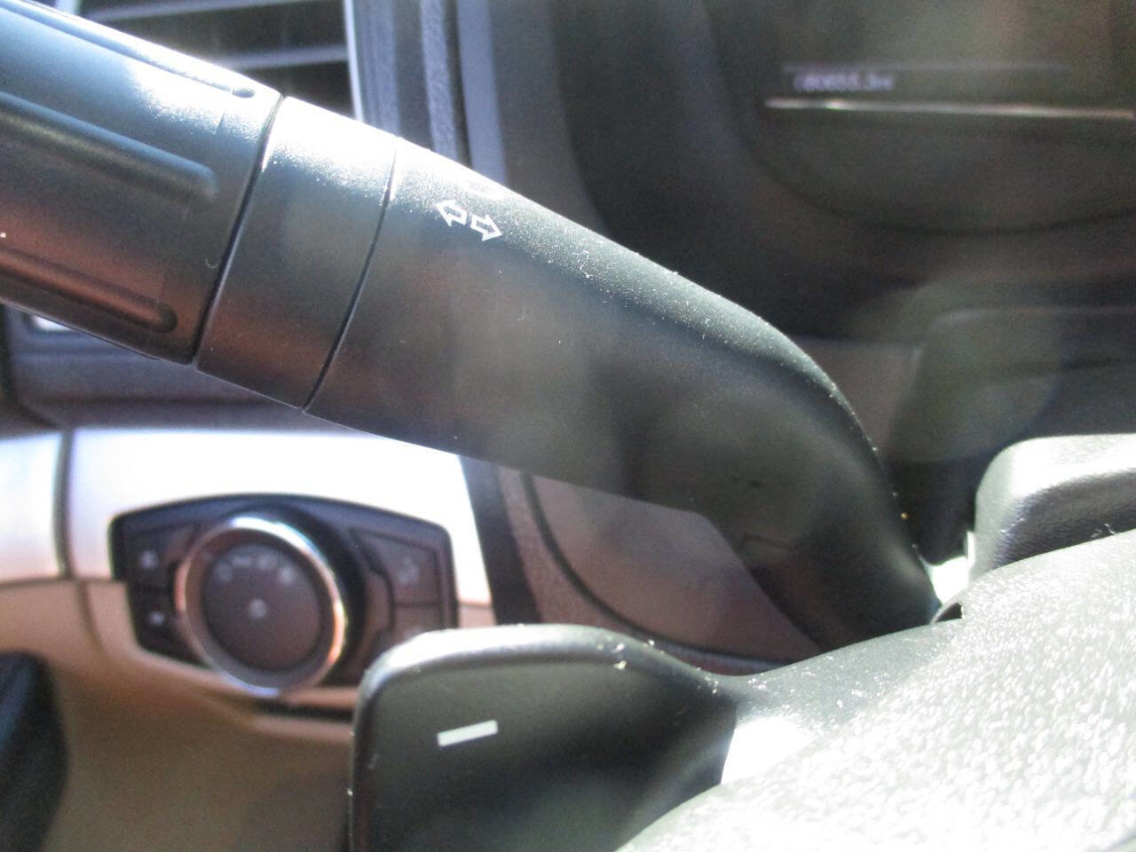 Used 2017 Ford Explorer XLT w/ Equipment Group 201A image 25