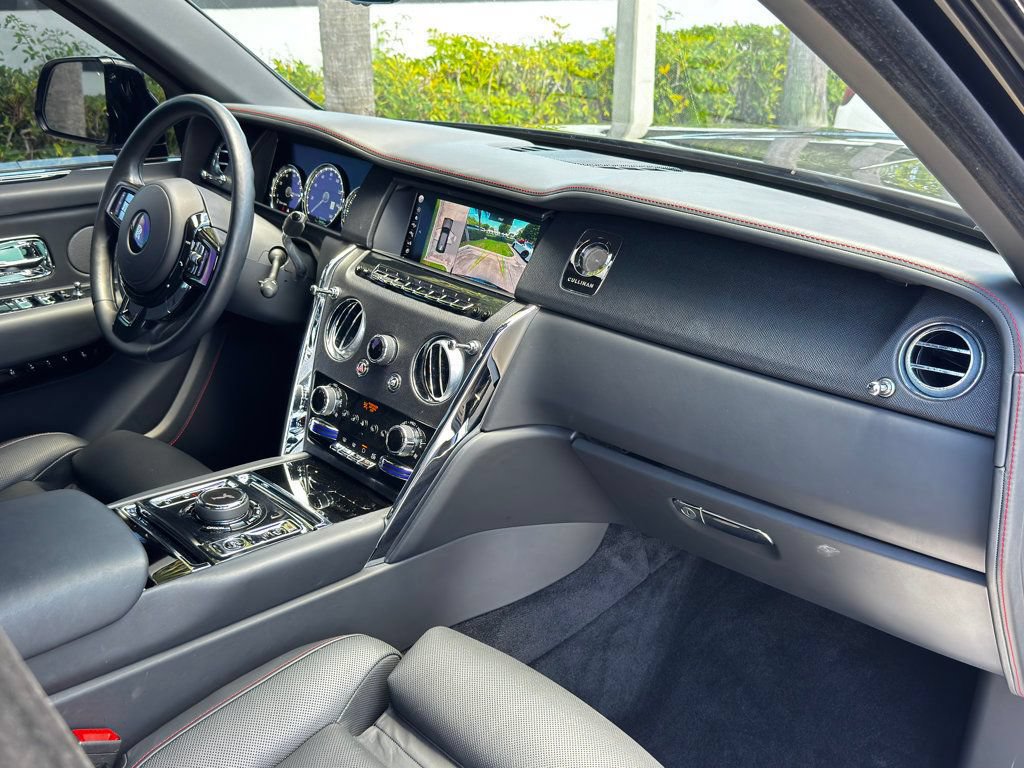 Used 2021 Rolls-Royce Cullinan AWD/4WD image 40
