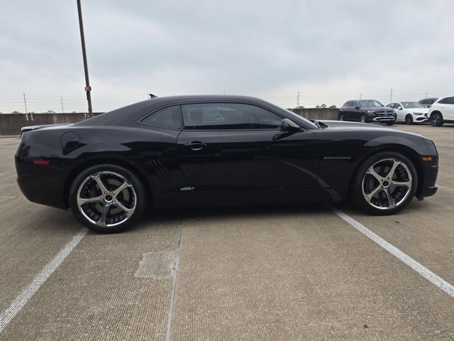 Used 2013 Chevrolet Camaro SS w/ RS Package RWD image 4