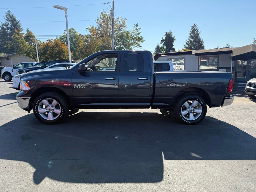 Used 2018 RAM 1500 Classic SLT AWD/4WD image 2