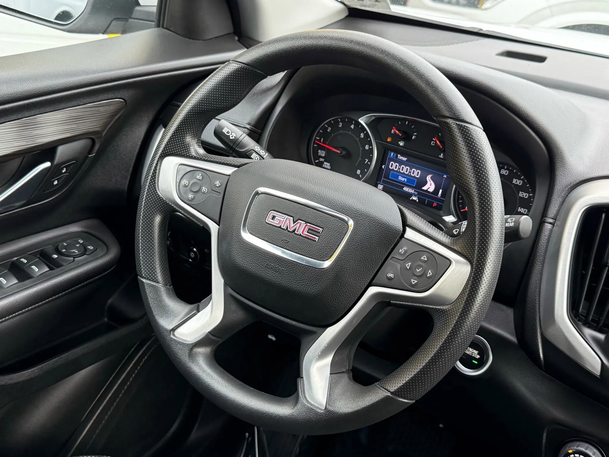 Used 2022 GMC Terrain SLE image 11
