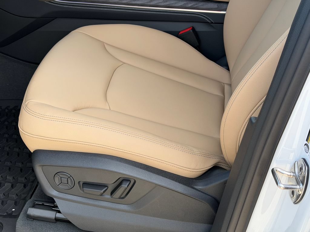 New 2026 Audi Q7 2.0T Premium Plus AWD/4WD image 16