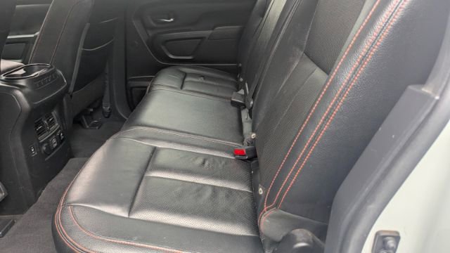 Used 2022 Nissan Titan PRO-4X w/ Pro-4x Convenience Package image 19
