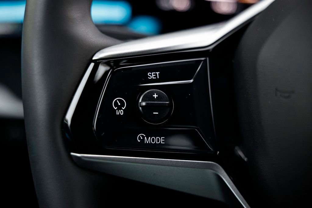 Certified 2025 BMW i5 xDrive40 w/ Premium Package image 37