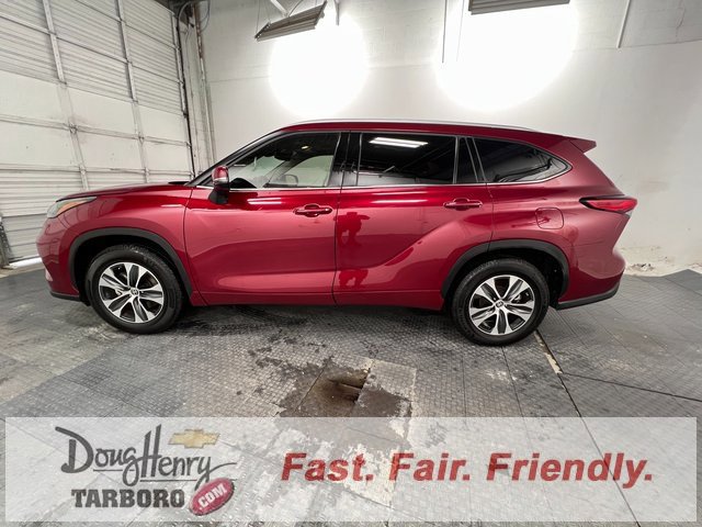 Used 2022 Toyota Highlander XLE image 5