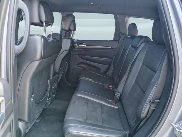 Used 2018 Jeep Grand Cherokee Altitude RWD image 15