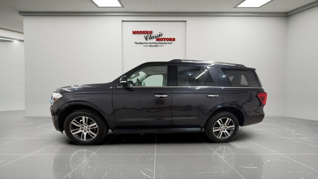 Used 2024 Ford Expedition Limited AWD/4WD image 4