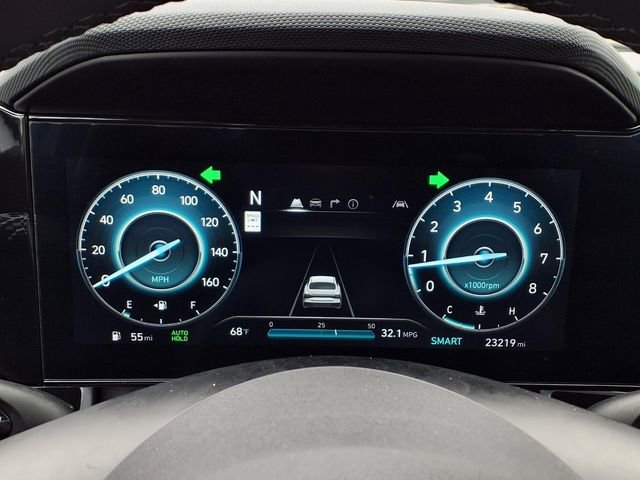 Used 2024 Hyundai Elantra Limited FWD image 18